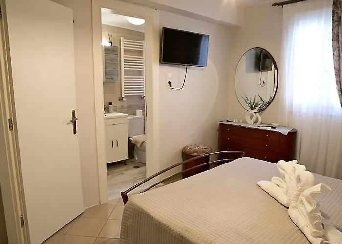 Theodora Tatil Evi *